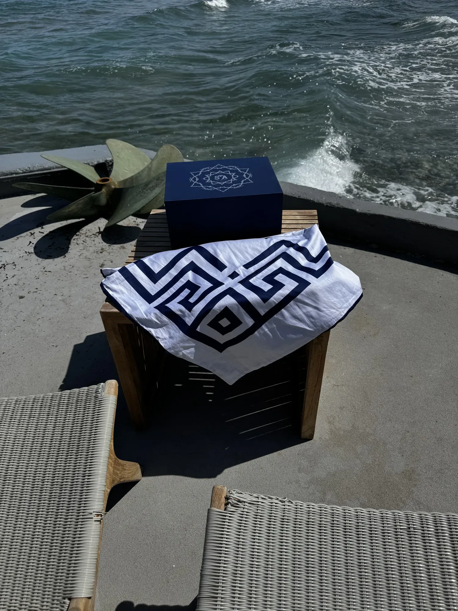Ionian Harmony duvet with key fragments and border